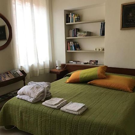 Villa Il Villino Rosa San Paolo Solbrito Esterno foto