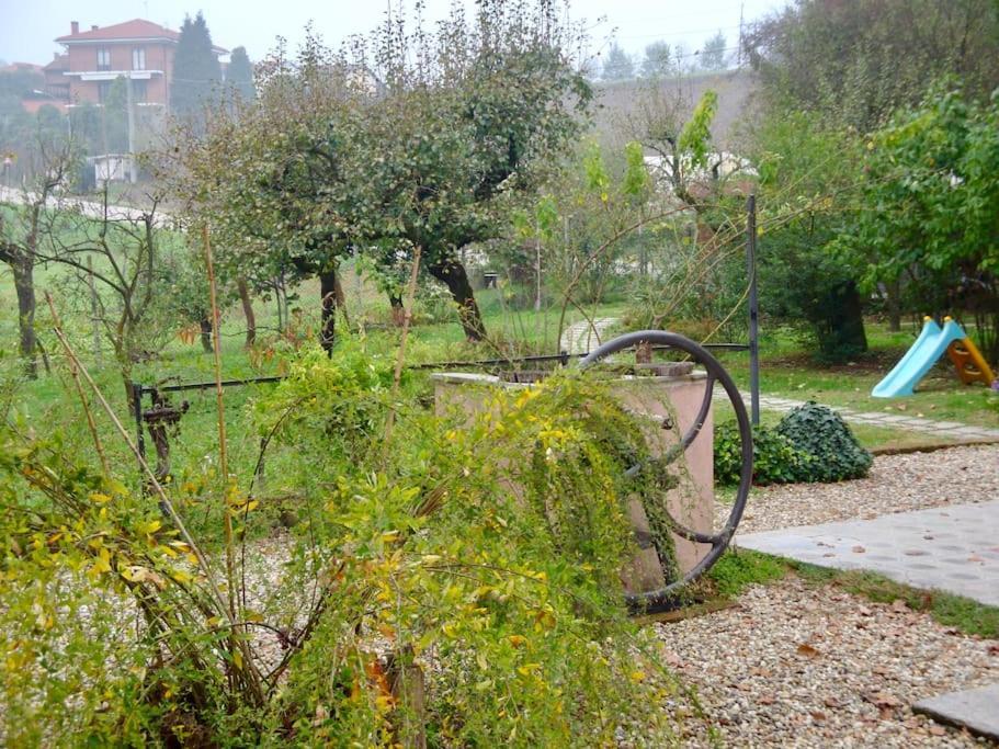 Villa Il Villino Rosa San Paolo Solbrito Esterno foto